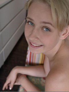 Domai_Lilith.(40.Nude.Photos) - 11