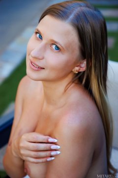 MetArt.com_23.07.22.Lisa.Dawn.Garden.Goddess - 53
